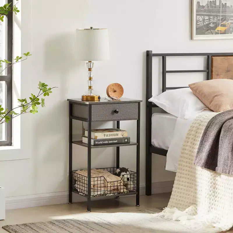 Table d'appoint haute, table de chevet de rangement avec panier métallique coulissant pour salon ou chambre à coucher, gris/marron